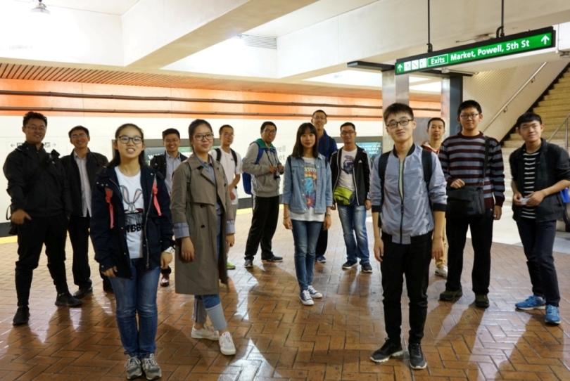 在旧金山会和的地空学院游学队伍空间和遥感地信分队.jpg 在旧金山会和的地空学院游学队伍空间和遥感地信分队.jpg